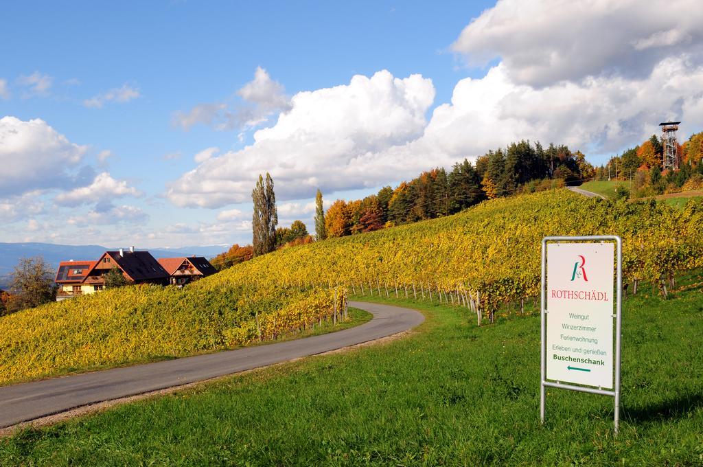 Weingut Winzerzimmer Rothschaedl Leutschach Exterior foto